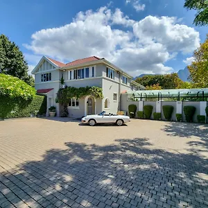 Guest house Roodenburg House