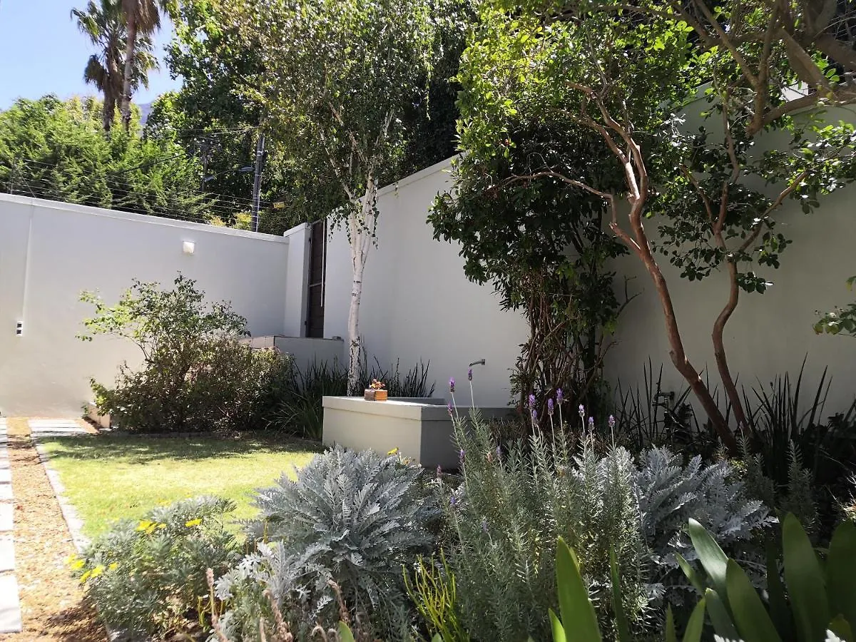 T House Bed & Breakfast Cape Town