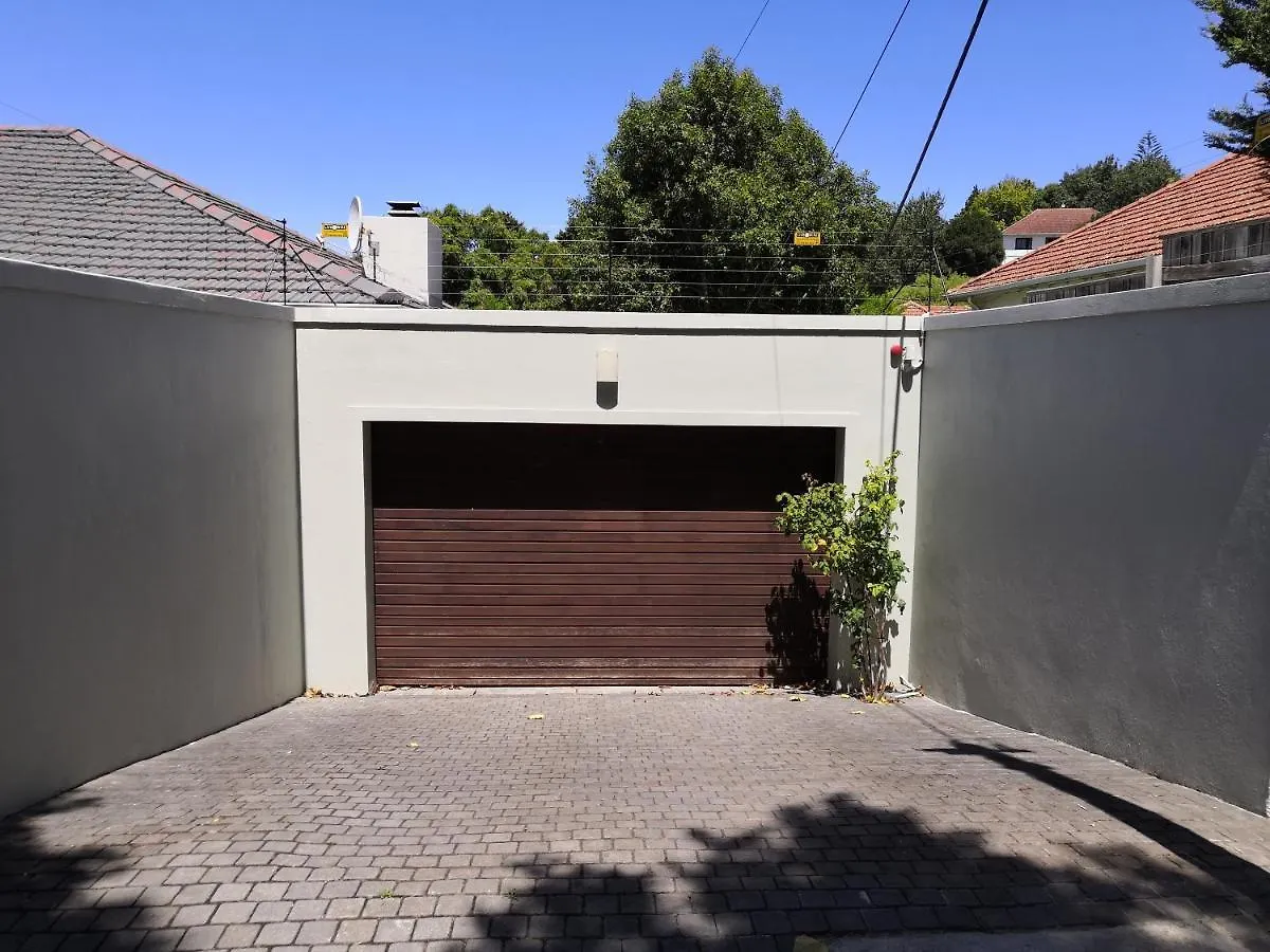 T House Bed & Breakfast Cape Town